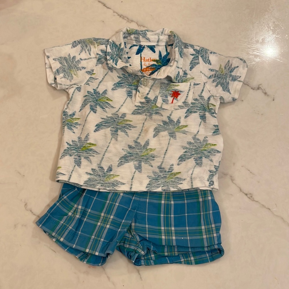 💚🌴💚🌴Hatley shorts🌴💚🌴 and shirt outfit size 9-12 months 🌴 💚🌴💚